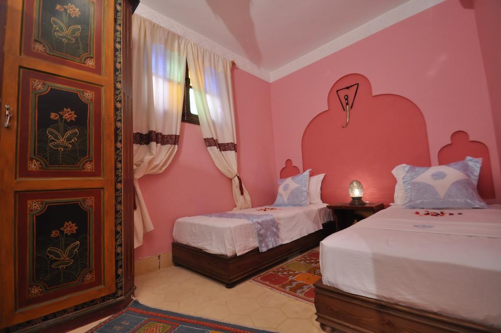 Riad La Famille Marrakesh Exterior foto