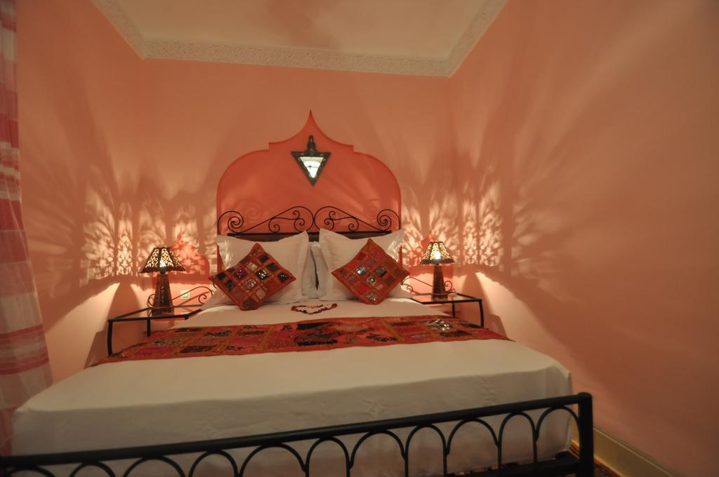 Riad La Famille Marrakesh Exterior foto