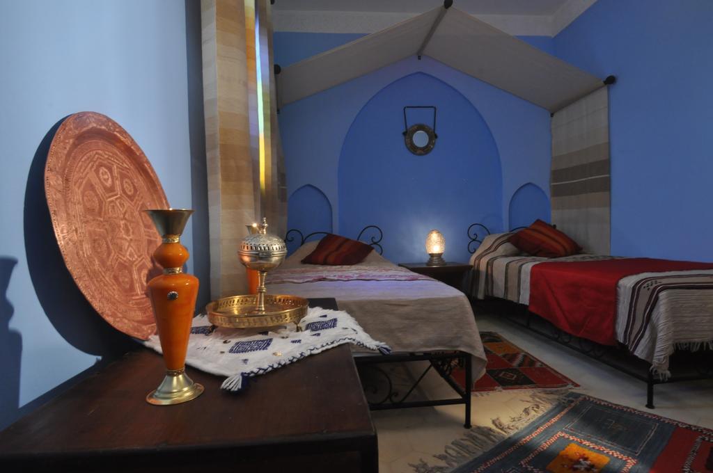 Riad La Famille Marrakesh Exterior foto